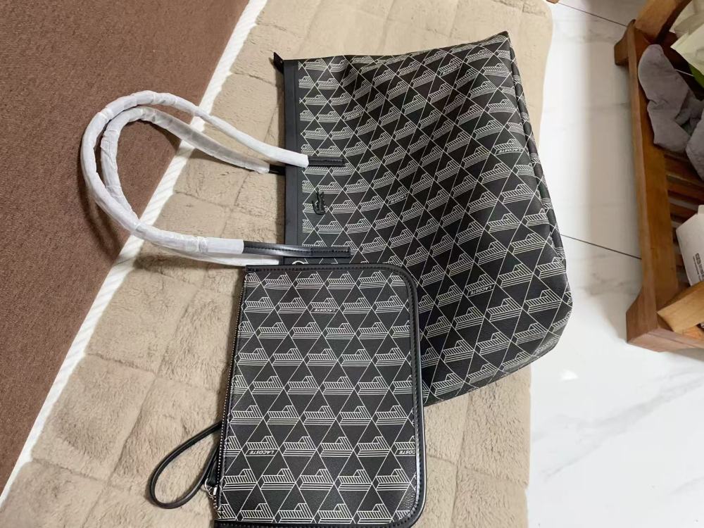 010 Lacoste bag