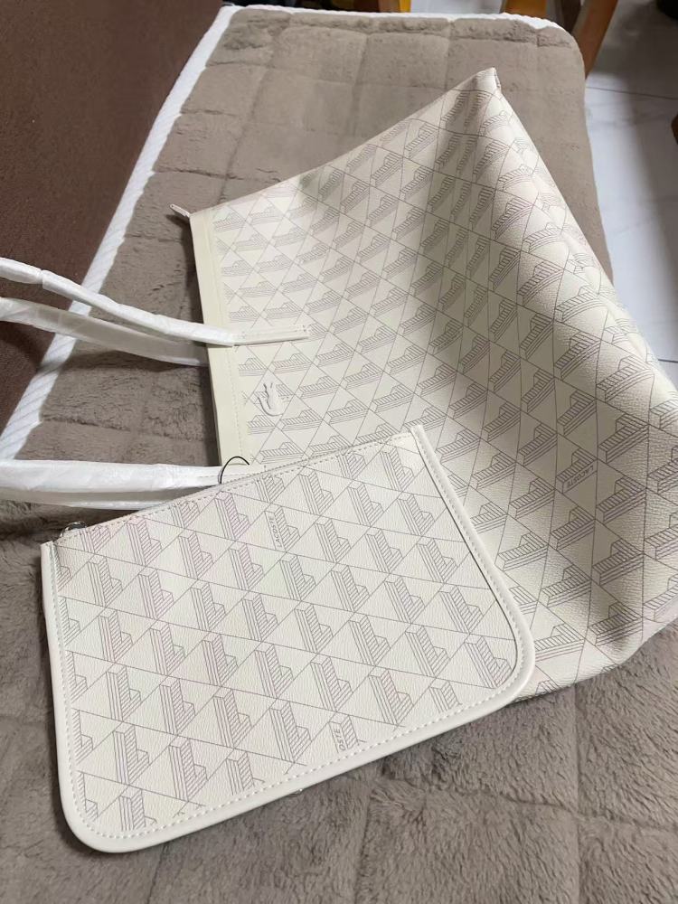 010 Lacoste bag