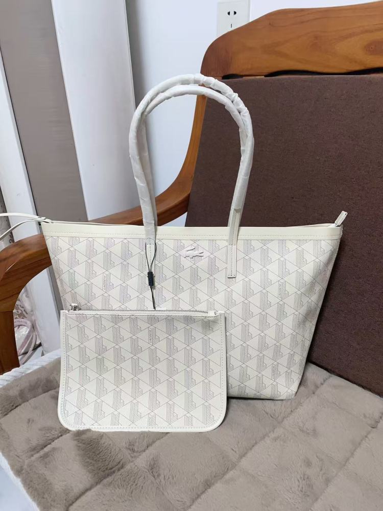 010 Lacoste bag