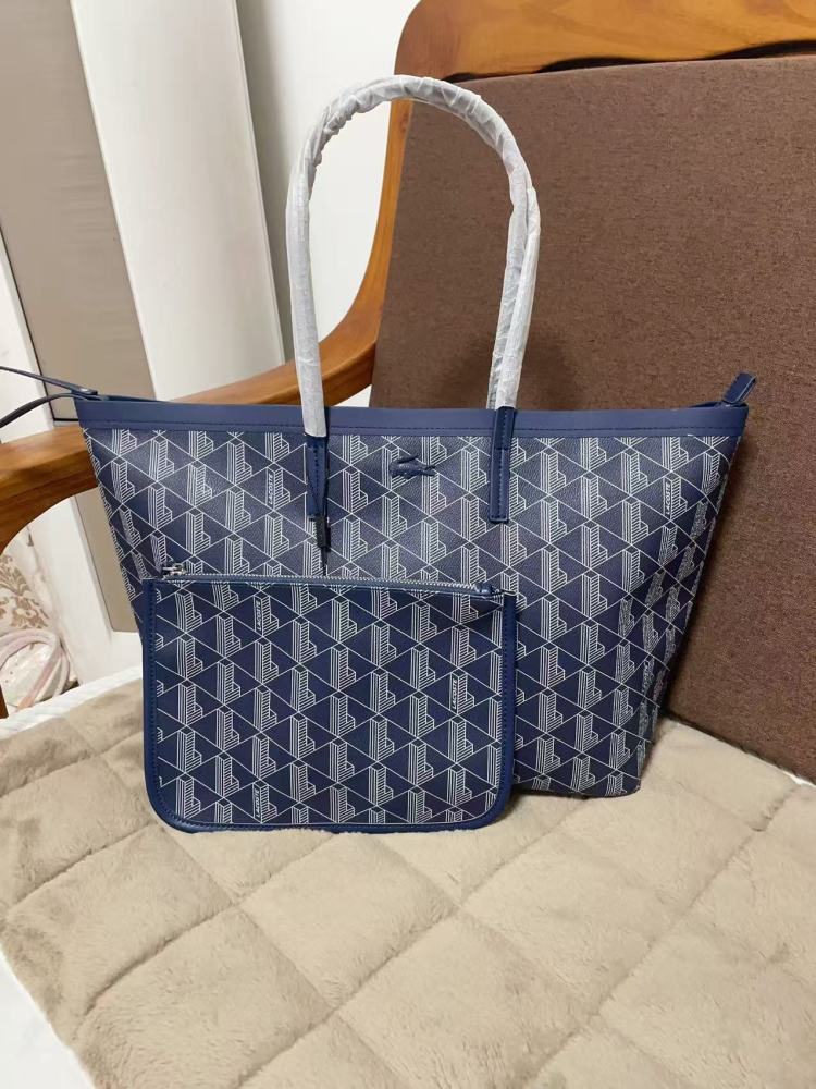 010 Lacoste bag