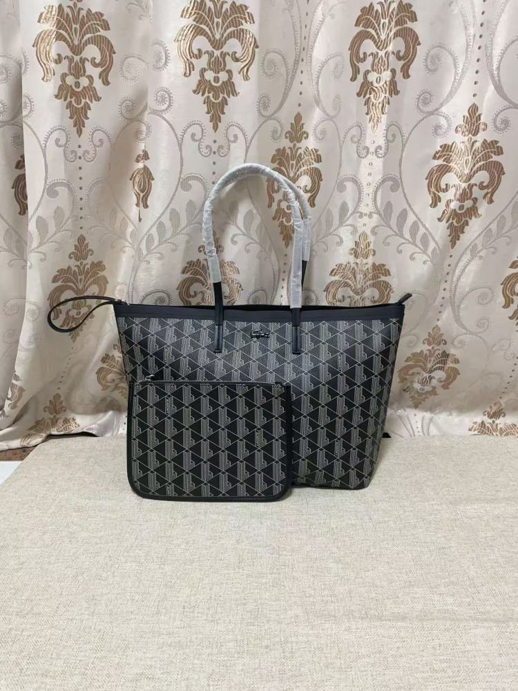 010 Lacoste bag