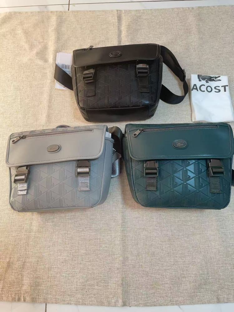 010 Lacoste bag