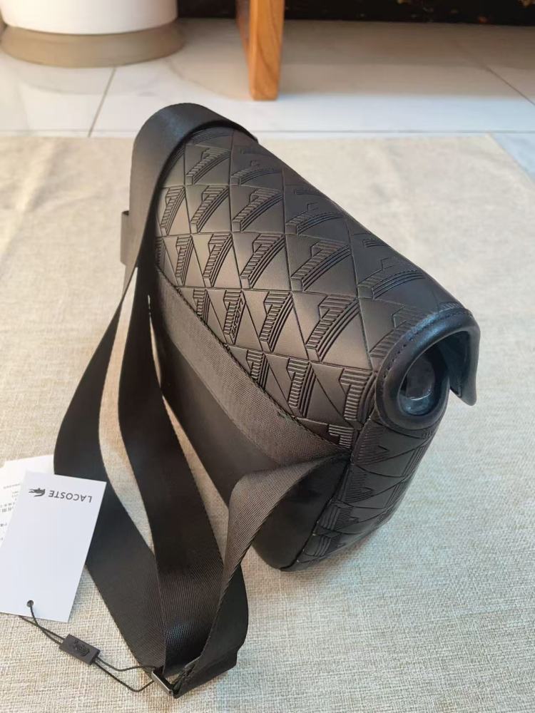 010 Lacoste bag