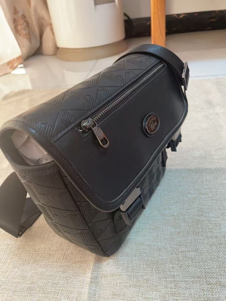 010 Lacoste bag