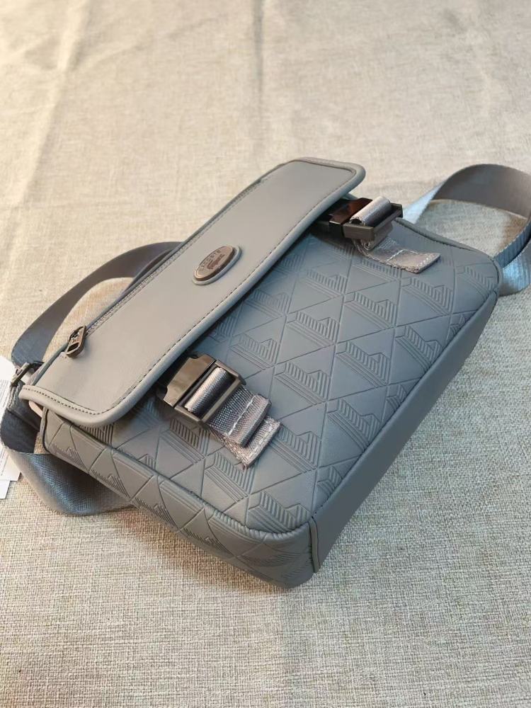 010 Lacoste bag