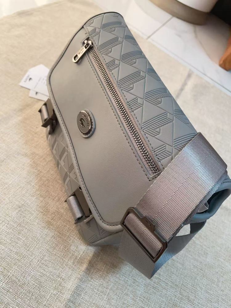 010 Lacoste bag