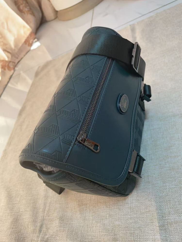 010 Lacoste bag