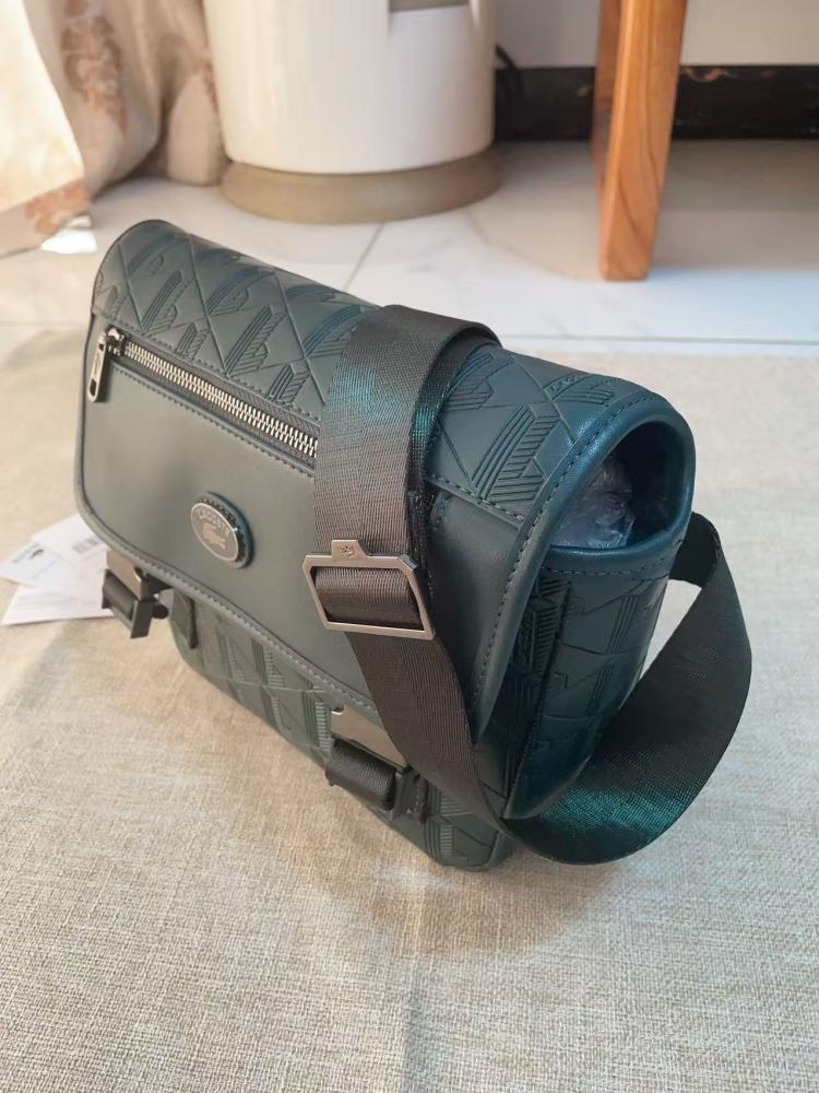 010 Lacoste bag
