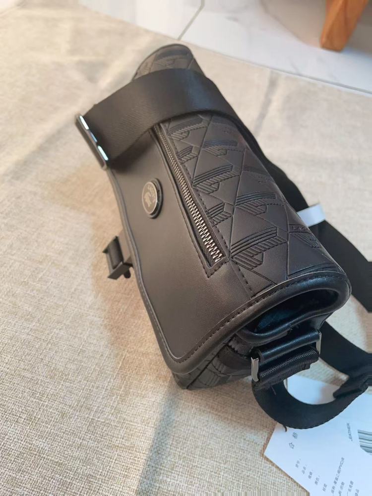010 Lacoste bag