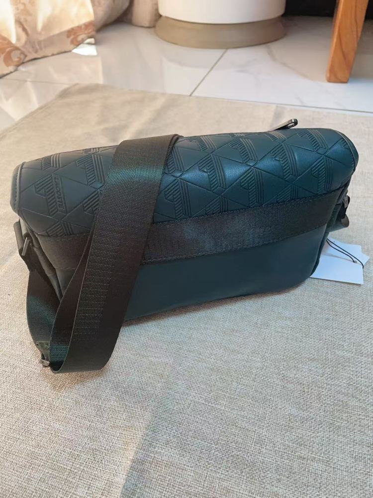 010 Lacoste bag