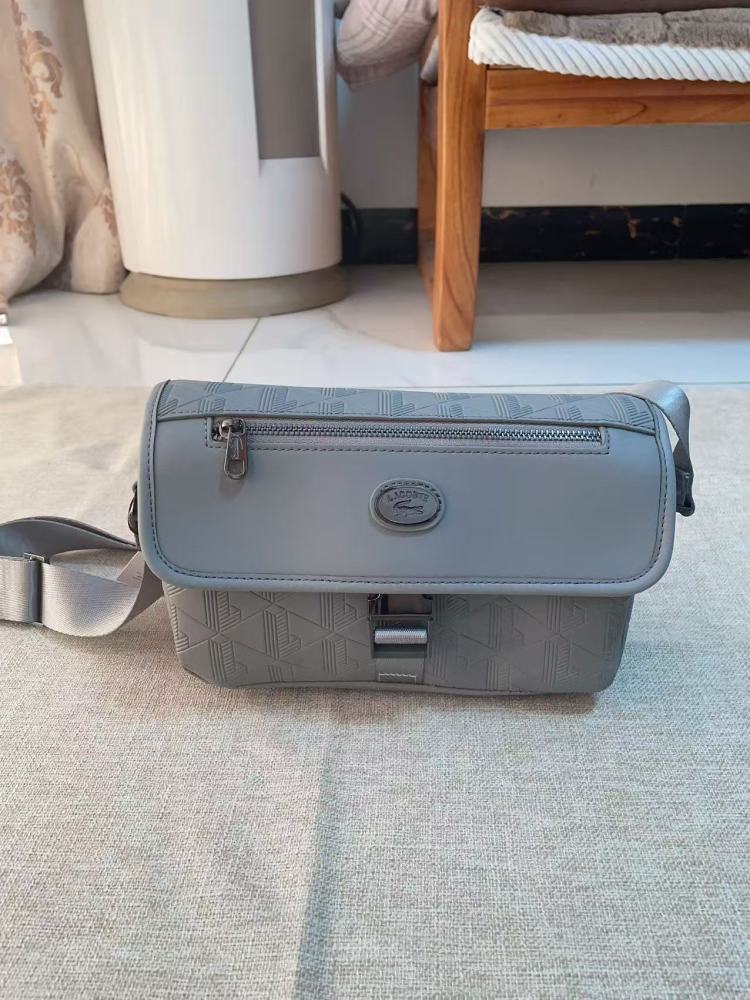 010 Lacoste bag