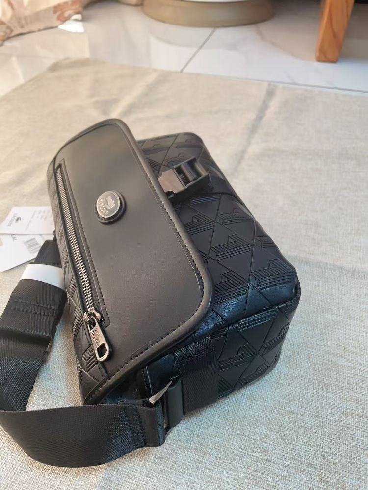 010 Lacoste bag
