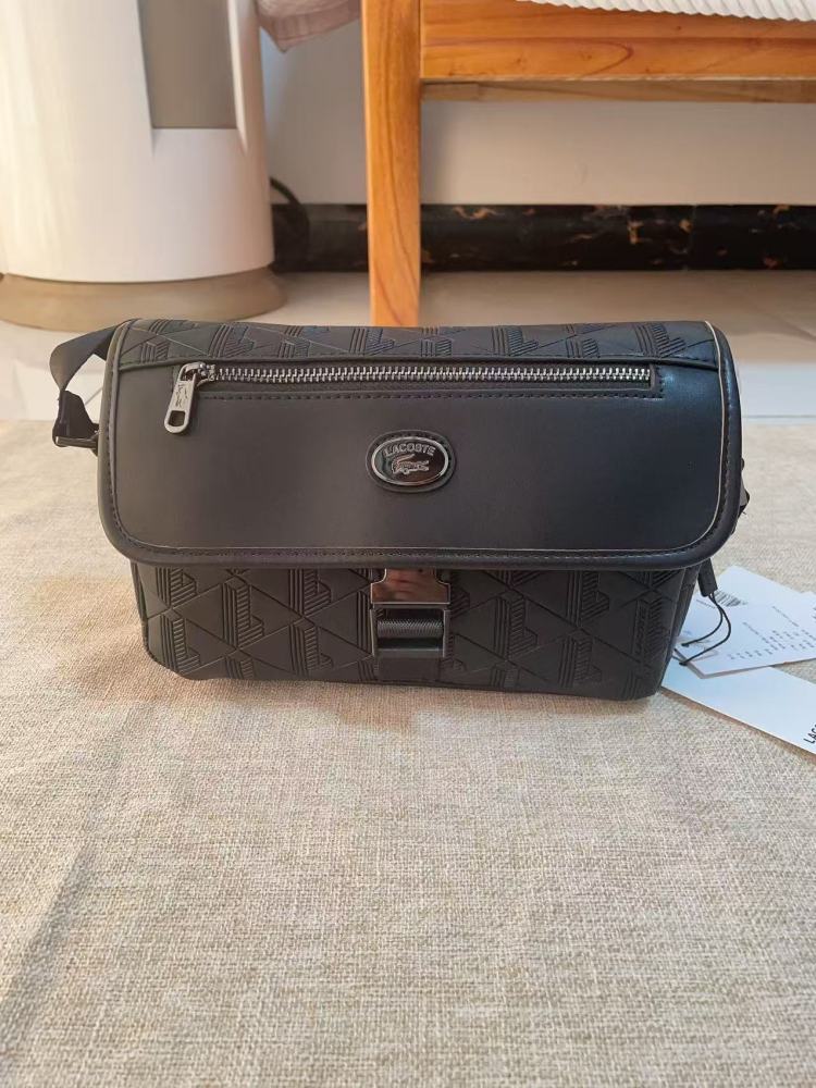010 Lacoste bag