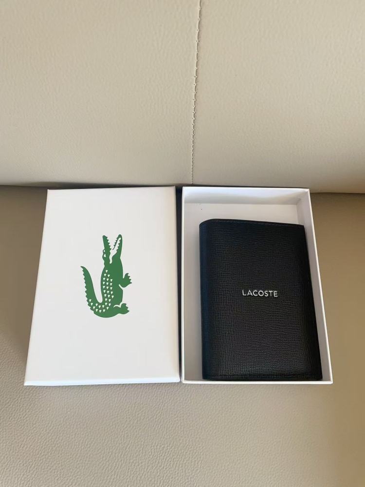 010 Lacoste bag
