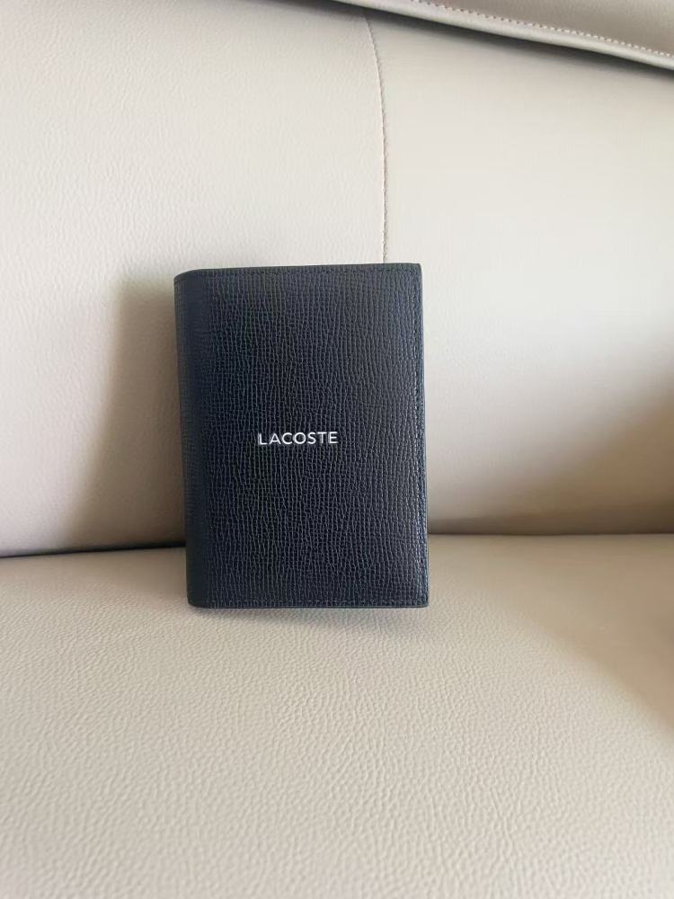 010 Lacoste bag