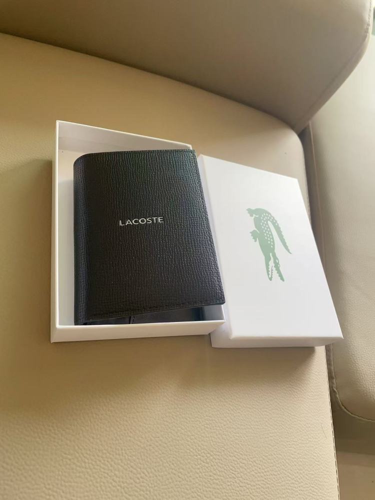 010 Lacoste bag