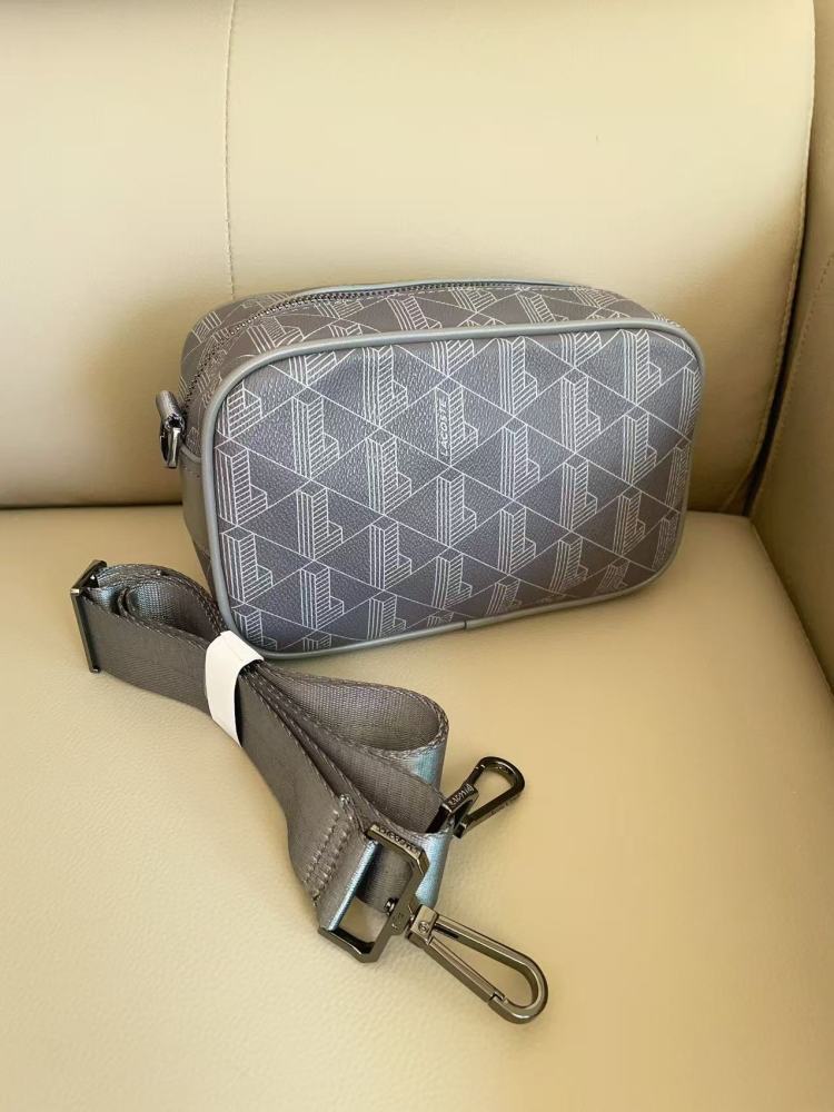 010 Lacoste bag