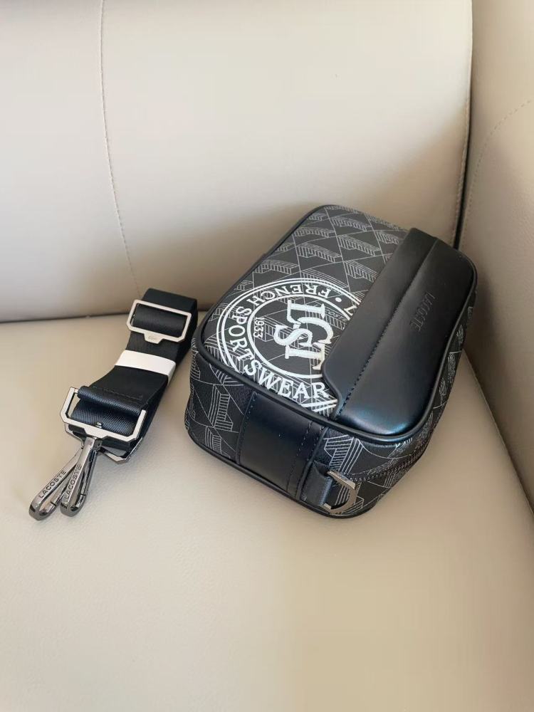 010 Lacoste bag