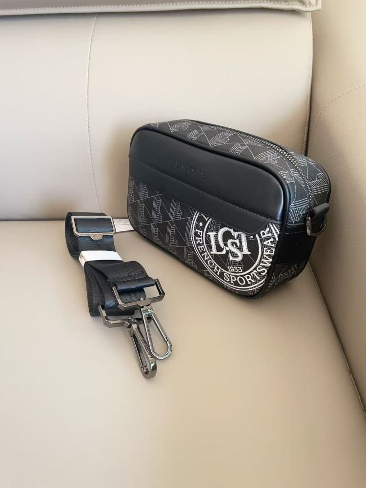 010 Lacoste bag