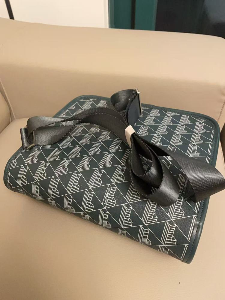 010 Lacoste bag