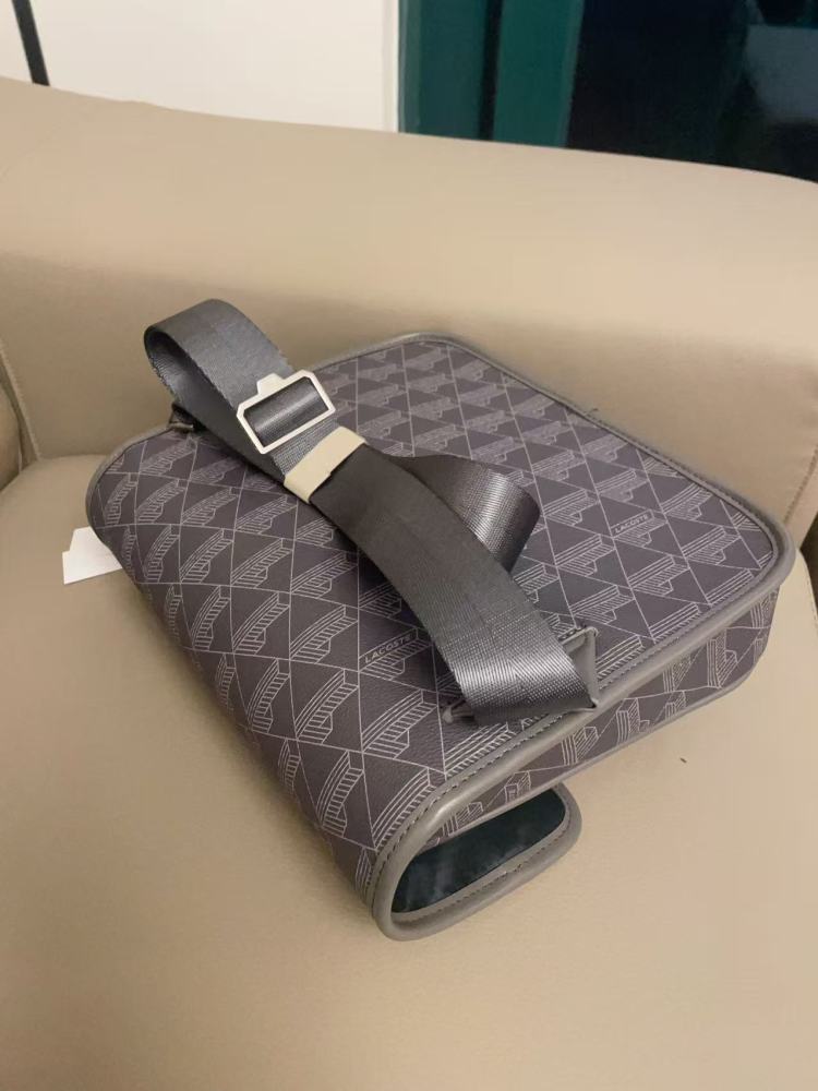 010 Lacoste bag