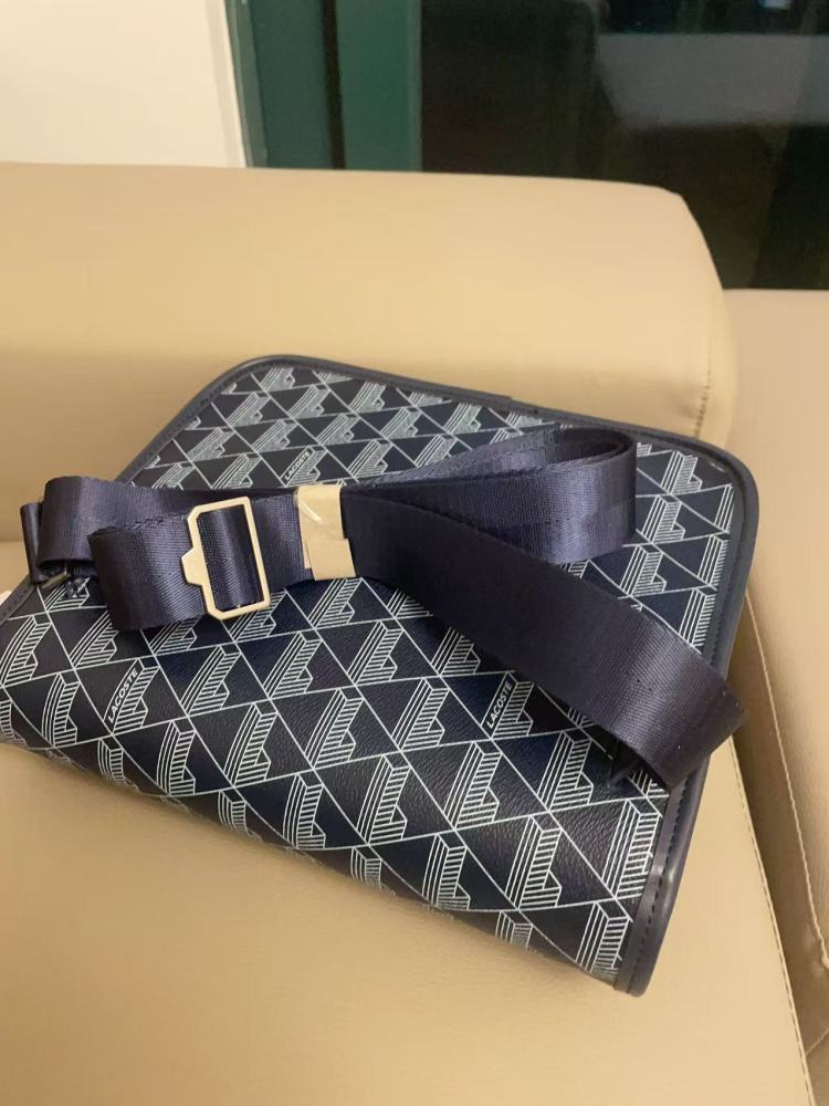 010 Lacoste bag
