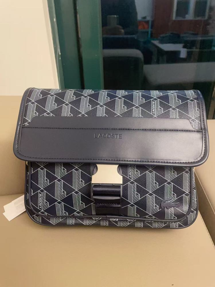 010 Lacoste bag