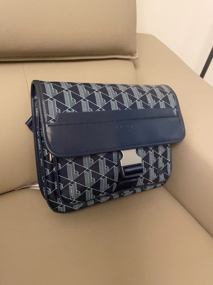 010 Lacoste bag