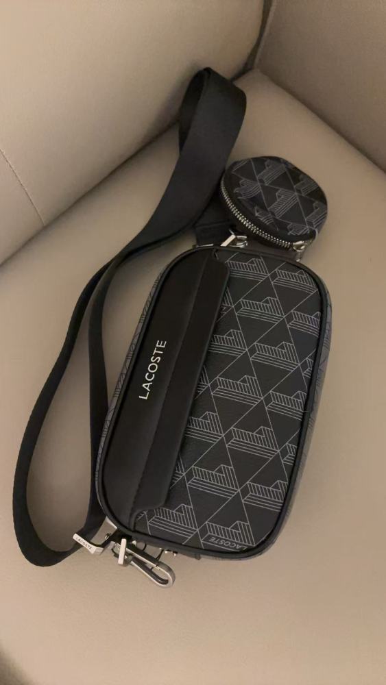 010 Lacoste bag