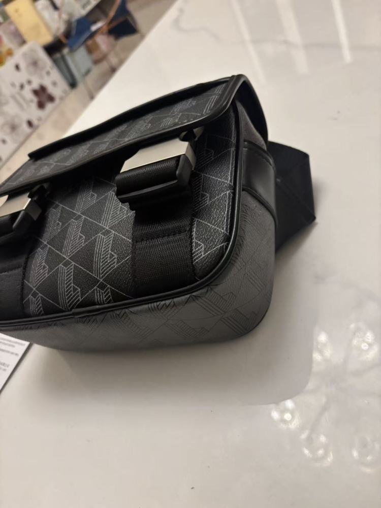 010 Lacoste bag