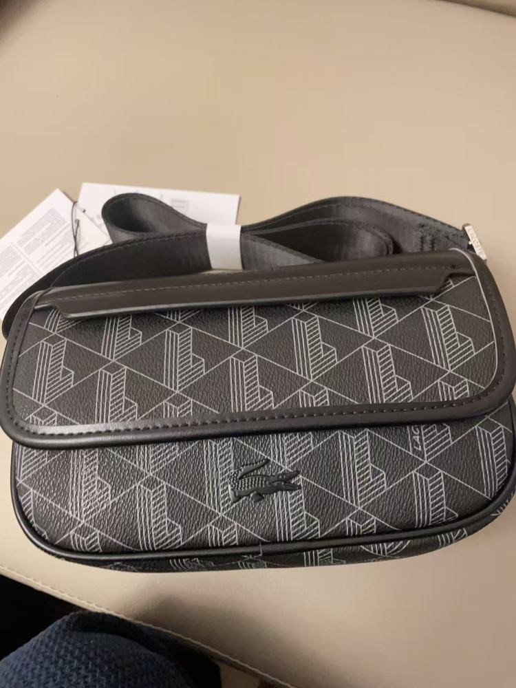 010 Lacoste bag