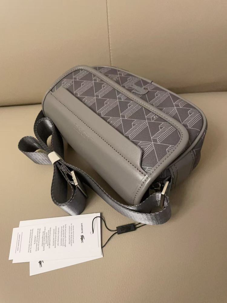 010 Lacoste bag