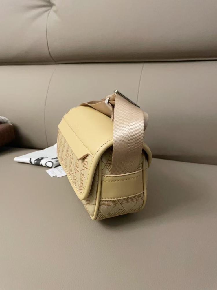 010 Lacoste bag