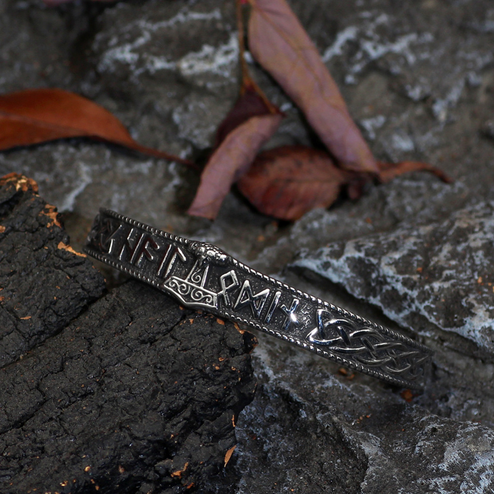 Vikings bangle