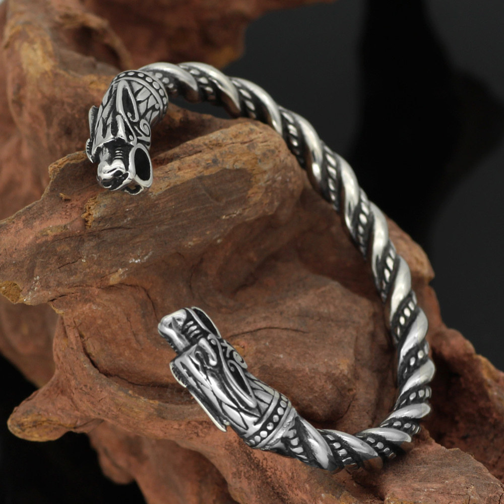 vikings bangle