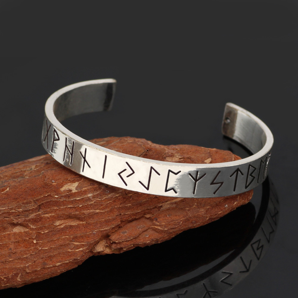 vikings bangle