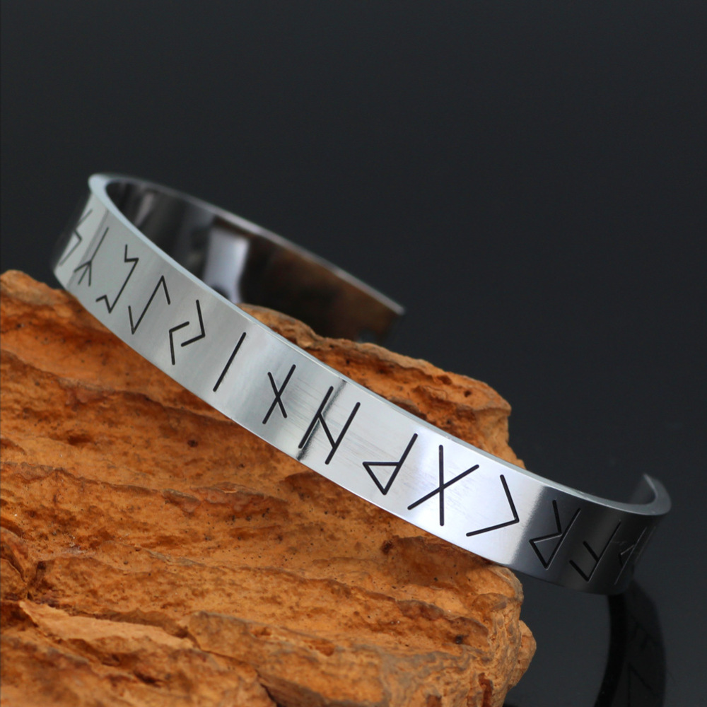 vikings bangle