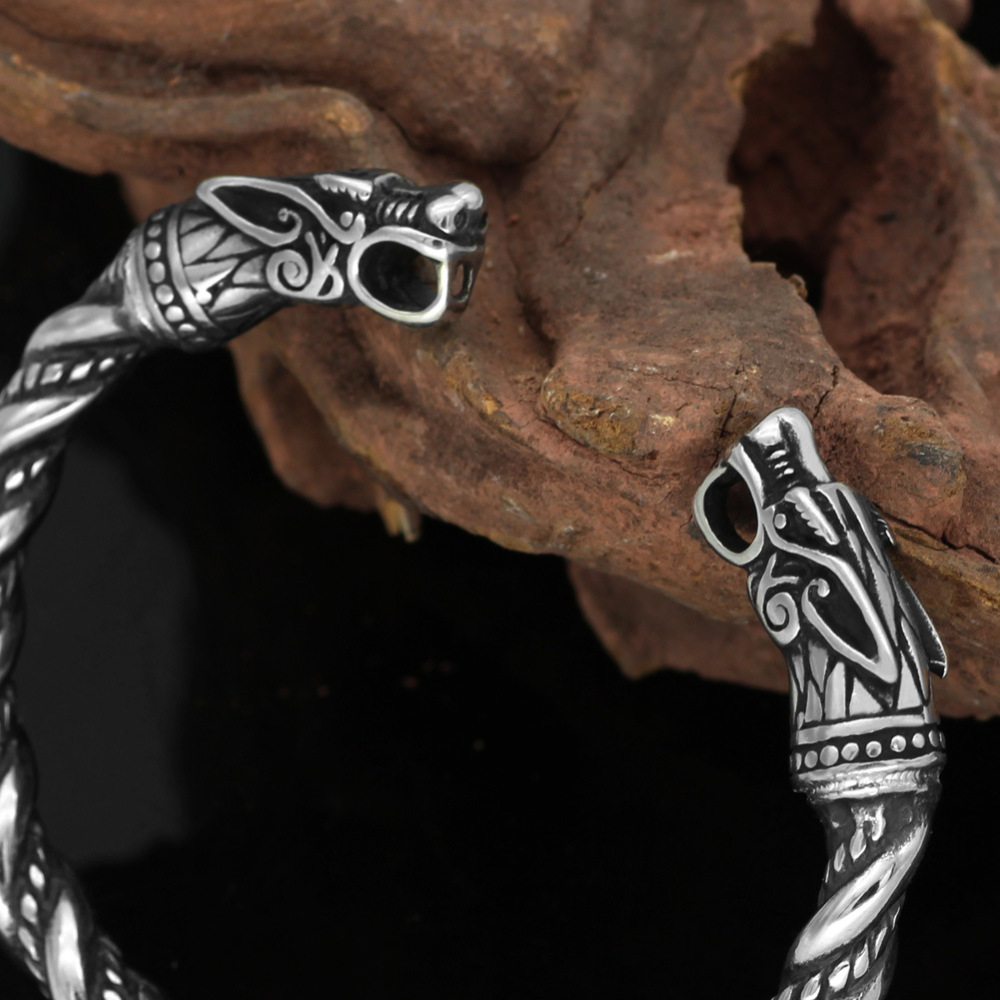 vikings bangle