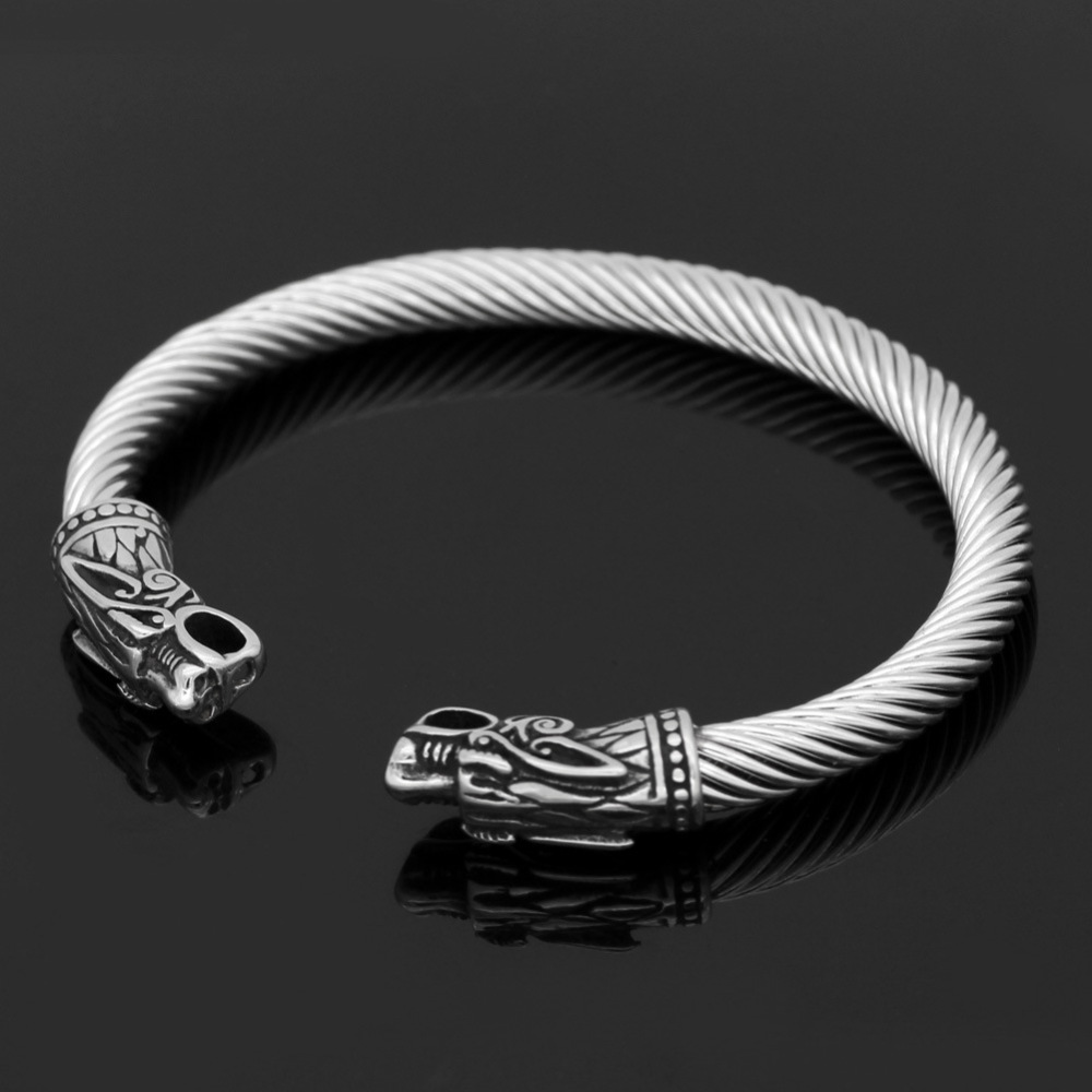 vikings bangle