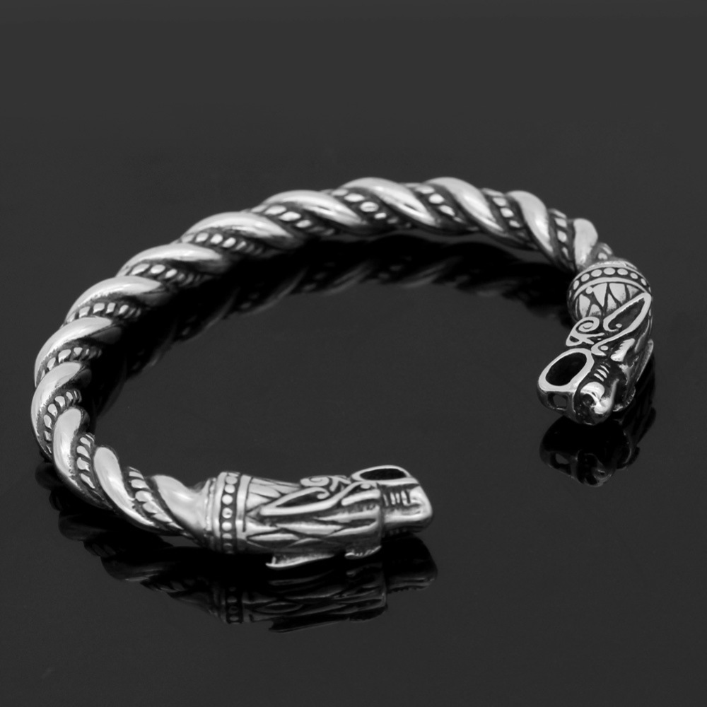 vikings bangle