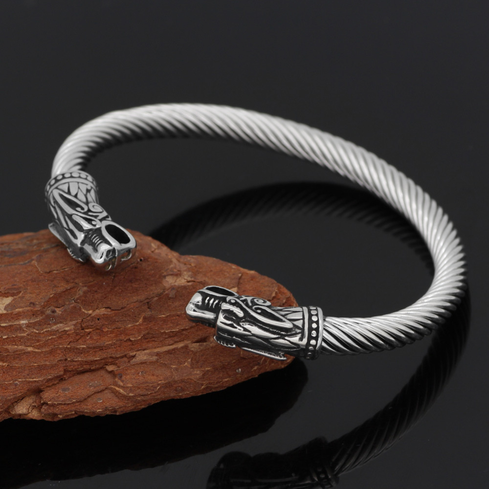 vikings bangle