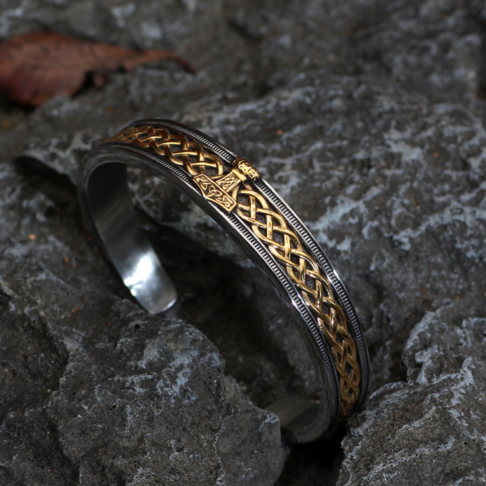 Vikings bangle