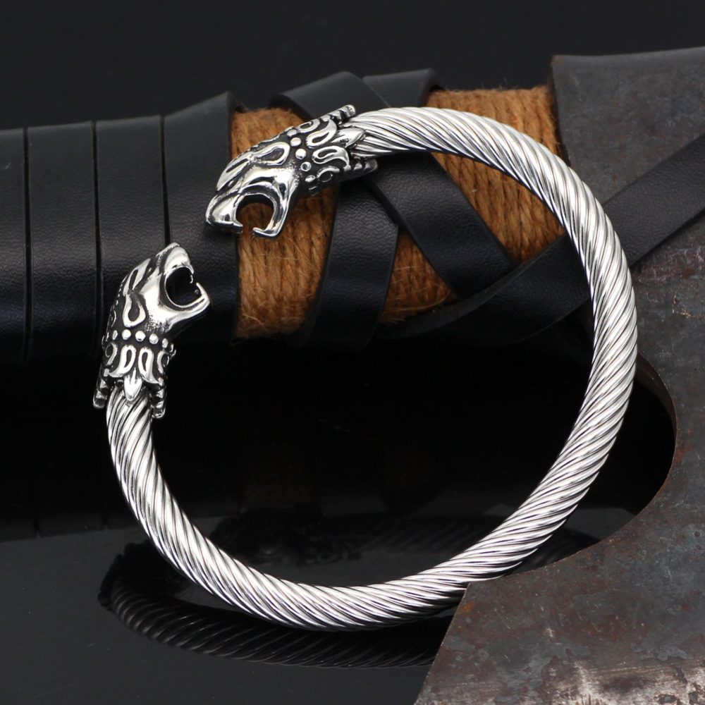 Vikings bangle