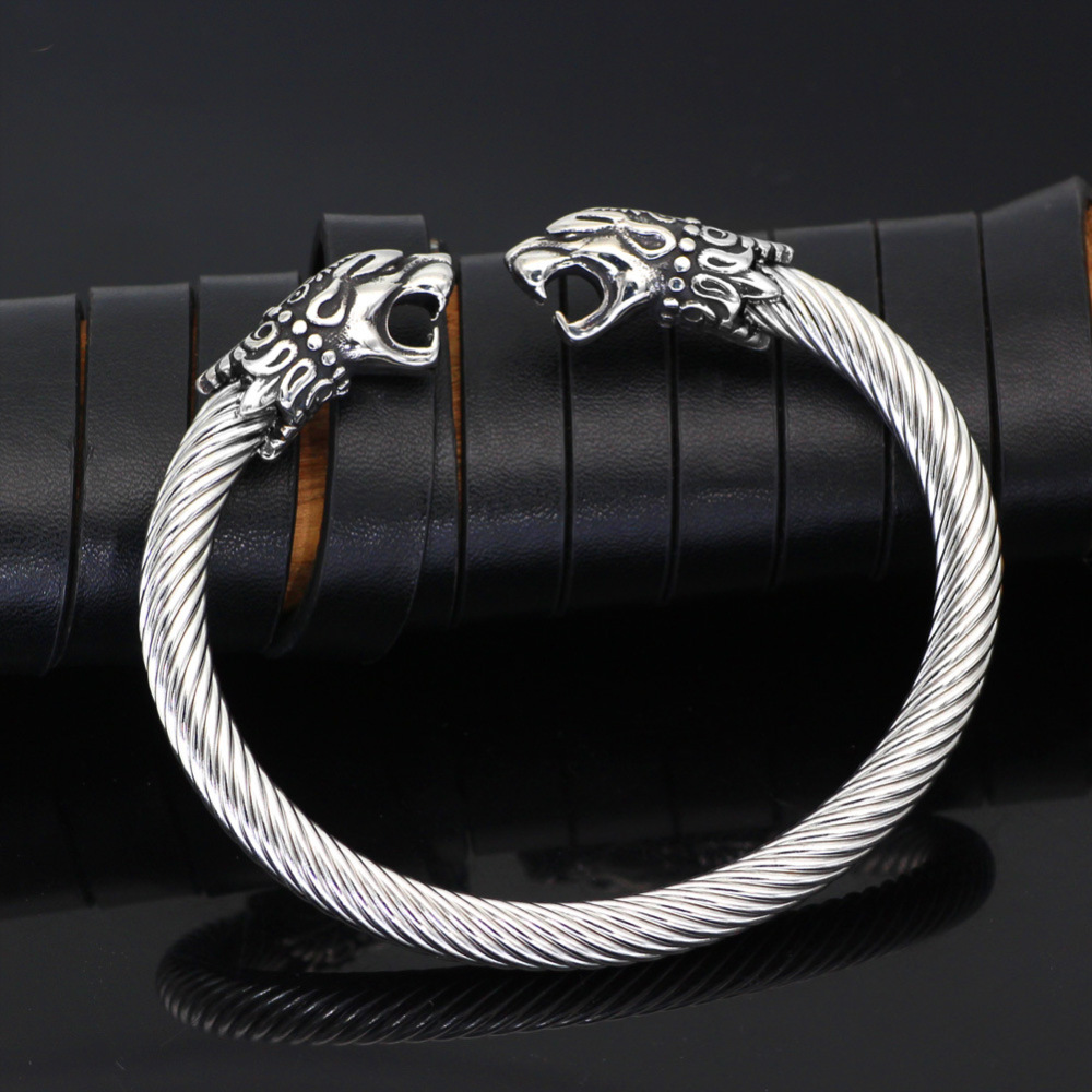 Vikings bangle