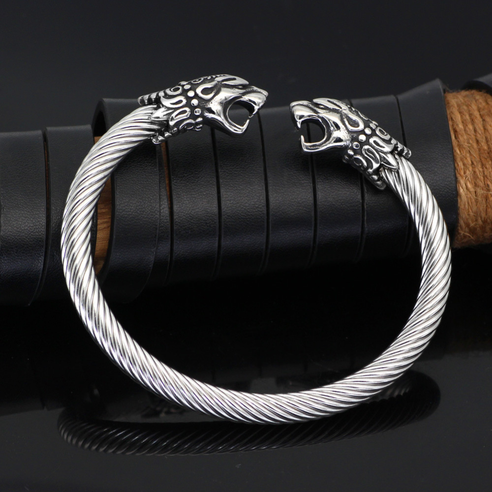 Vikings bangle