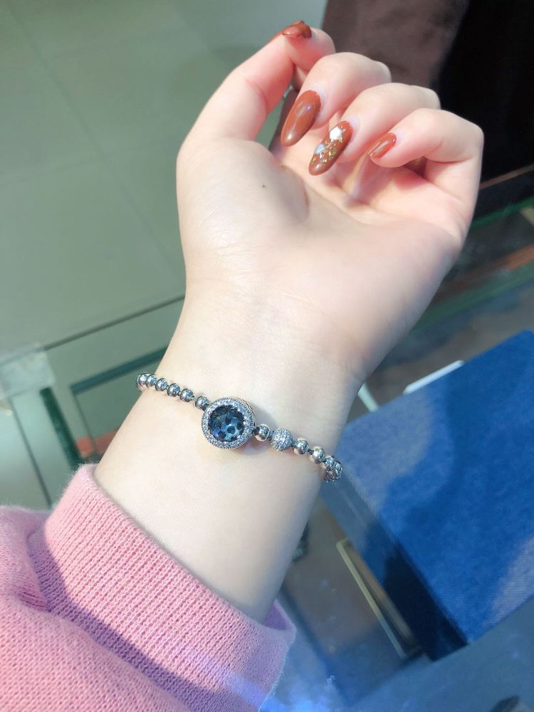 002 Pandora  bracelet