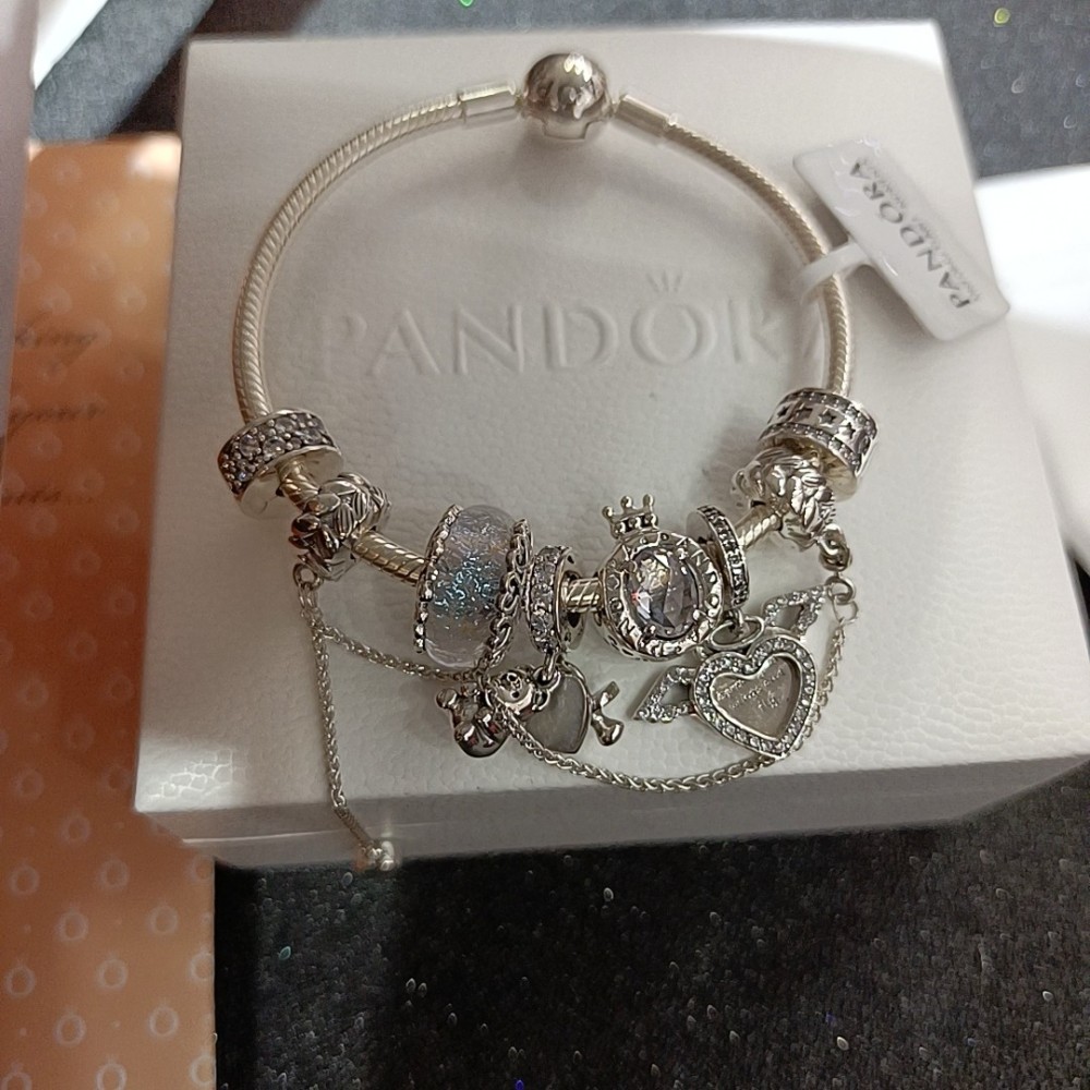 002 Pandora  bracelet