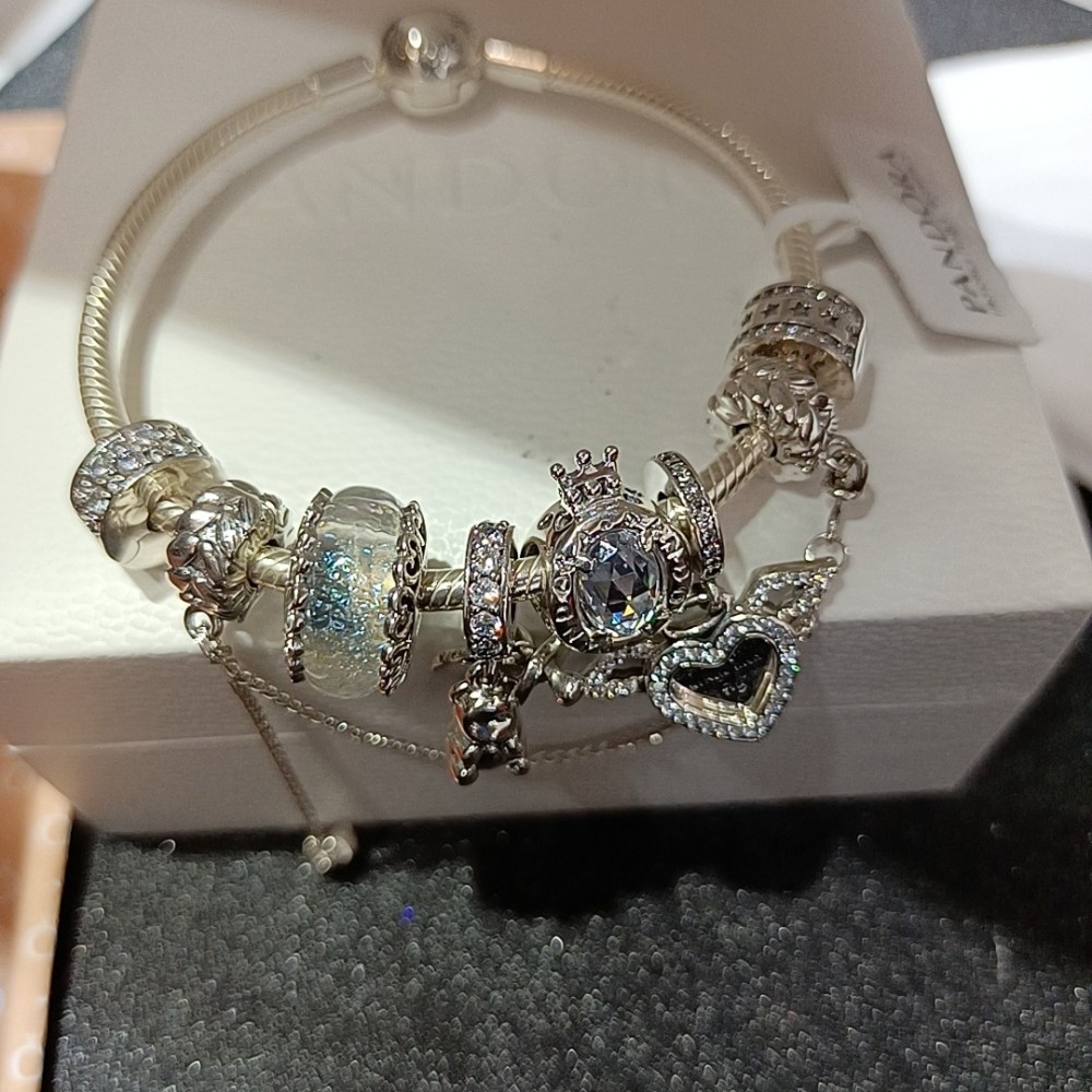 002 Pandora  bracelet