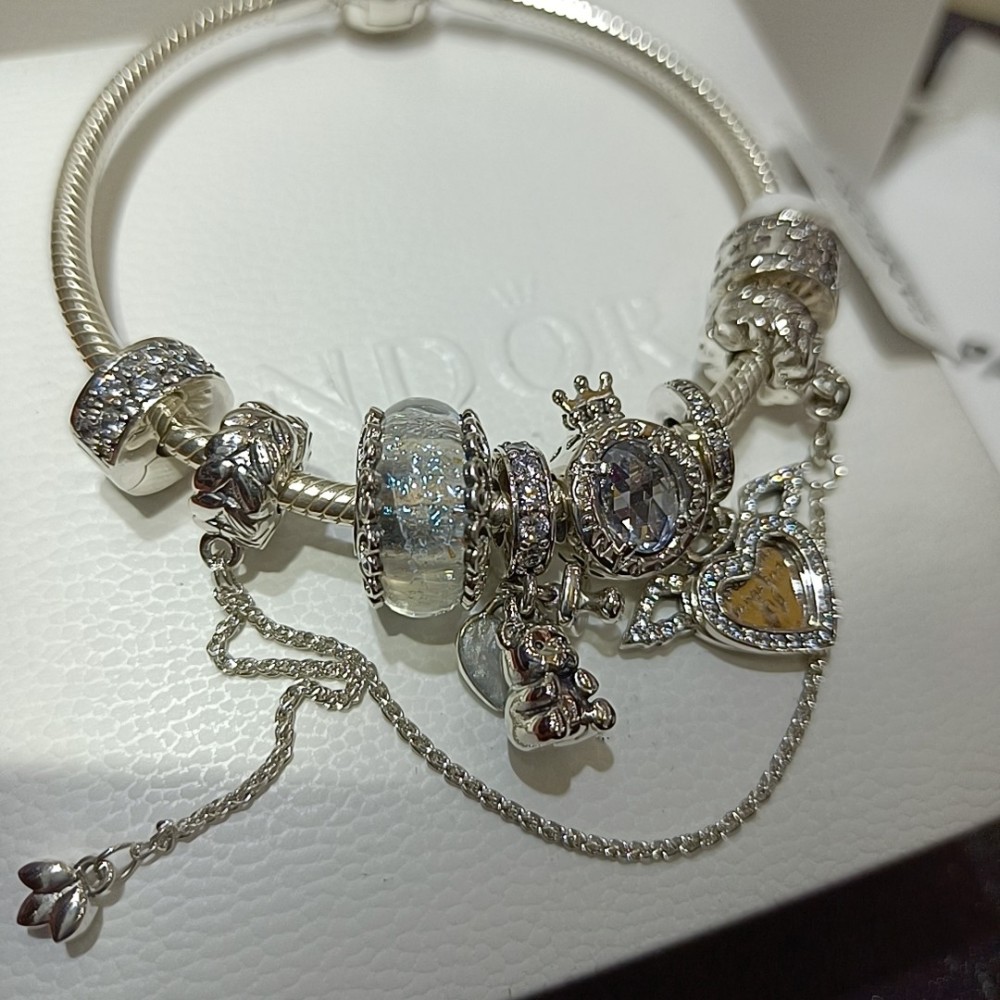 002 Pandora  bracelet