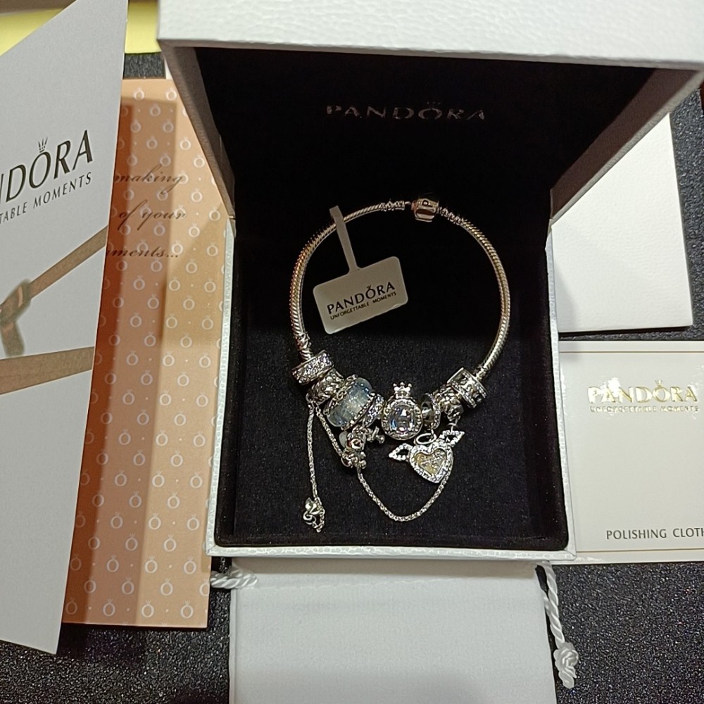 002 Pandora  bracelet